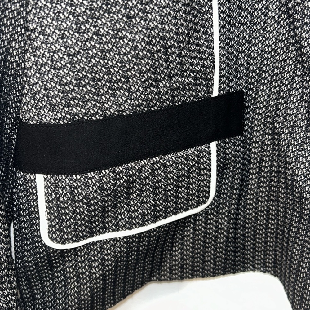 Classiques Entier Black & White Button Up Blazer … - image 4